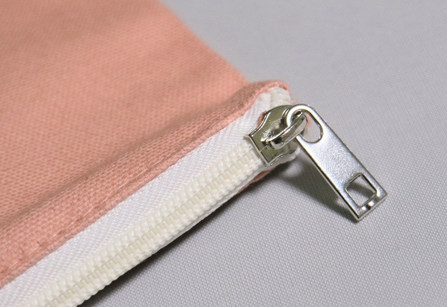 家紋ポーチS 直江兼続　愛　兜の文字