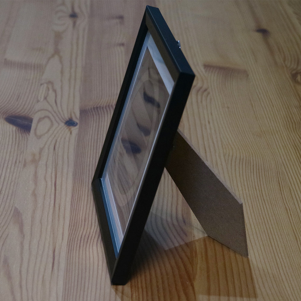 武将家紋額　今川家（今川義元）　黒x金